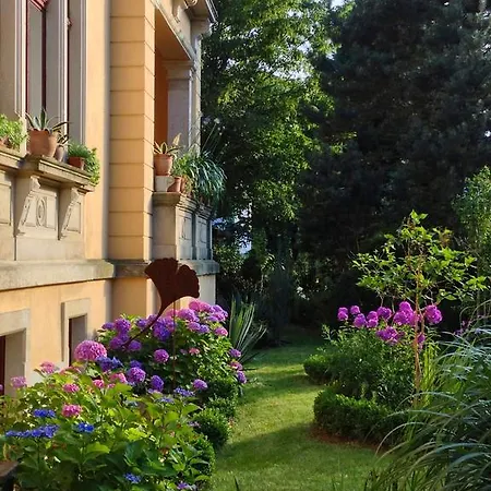 Apartment Elbvilla *